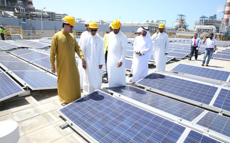 الإمارات تعتزم استثمار 163 مليار دولار لتطوير الطاقة المتجددة